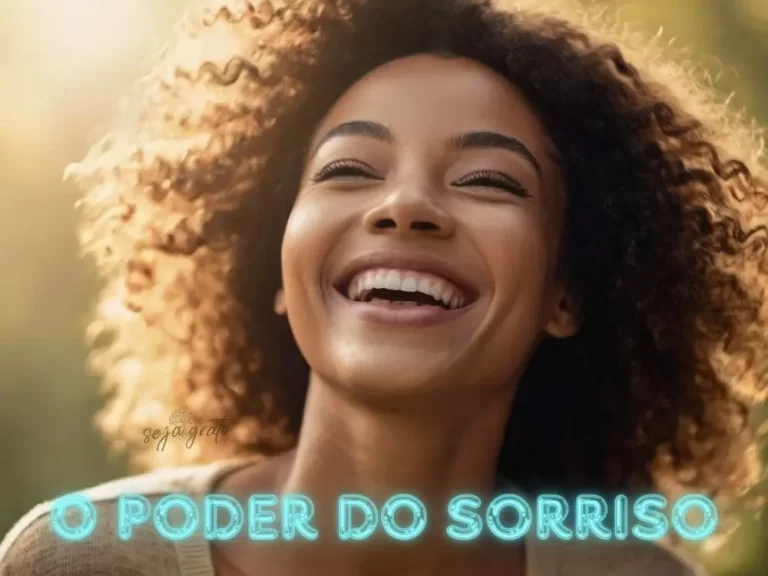 A imagem de uma mulher sorrindo, com uma expressão facial genuína de felicidade. Esta em um ambiente tranquilo e sereno, transmitindo uma sensação de paz interior. Essa imagem capturaria visualmente o tema central do artigo: o poder do sorriso na promoção da saúde mental e do bem-estar emocional.